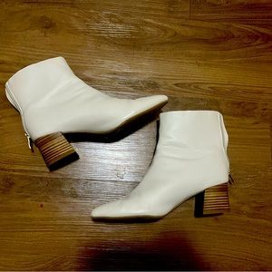 Boot in white